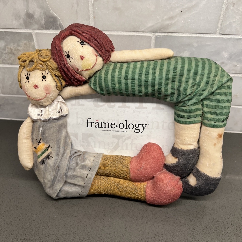 Frameology Rag Dolls Photo Picture Frame Resin Free Standing Hanging 3D Friends